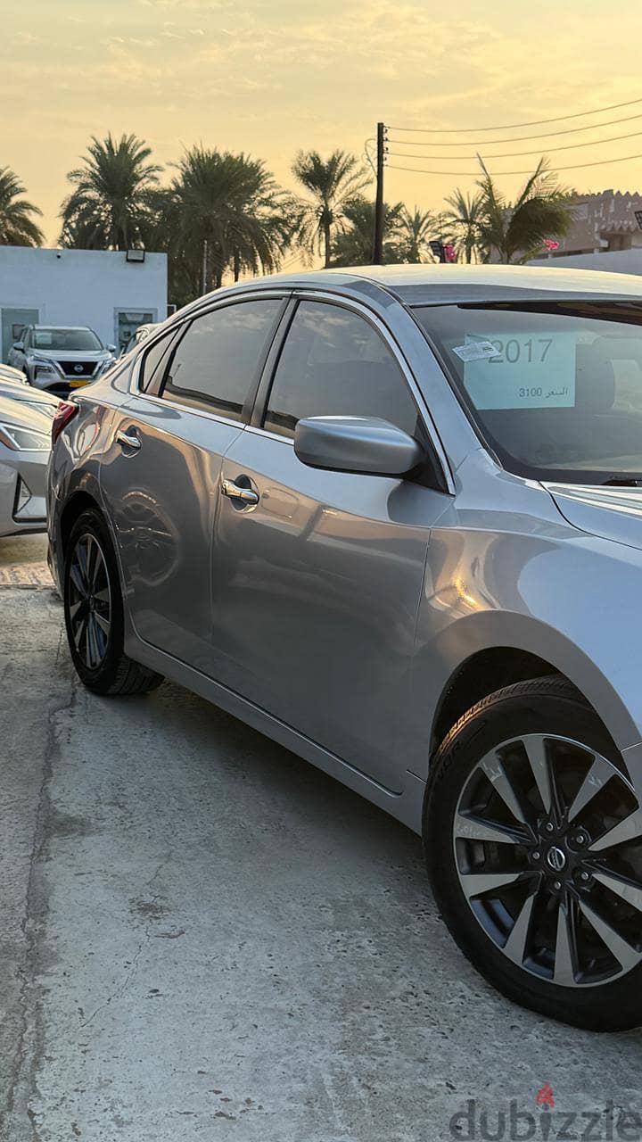 Nissan Altima 2017 1