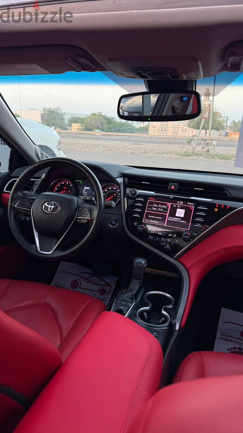 Toyota Camry 2018 5