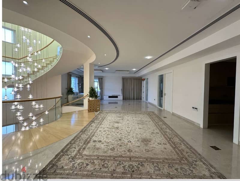 "SR-NT-648  *Luxury Villa for Rent in Madinat Sultan Qabous*  11