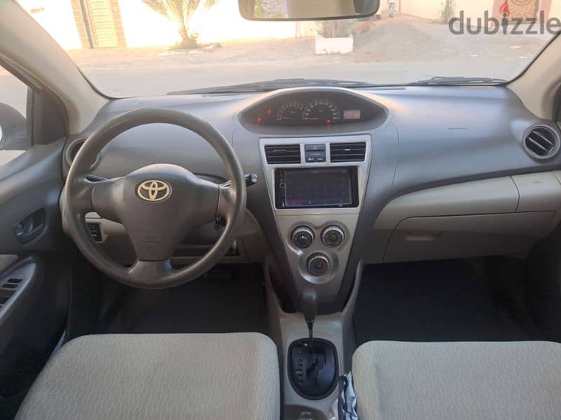 Toyota Yaris 2010 full automatic neat and clean 14