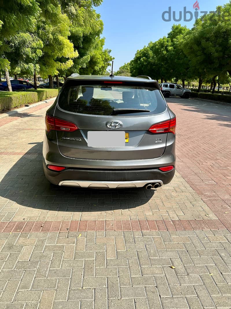 Hyundai Santa Fe 2015 Full option 3