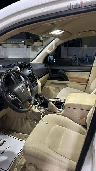 Toyota Land Cruiser 2016 gxr V6 9