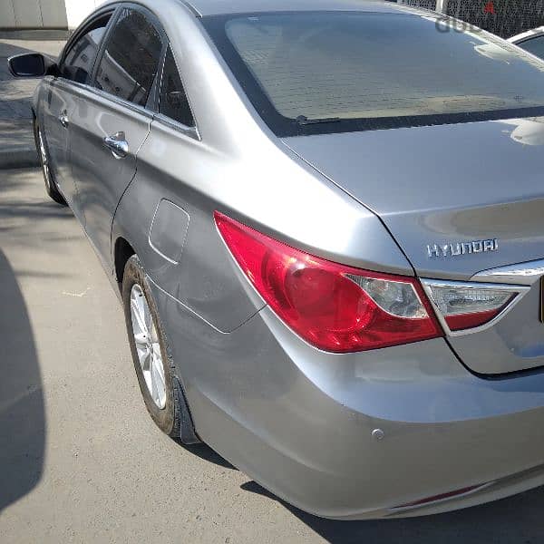 Hyundai Sonata 2011 6