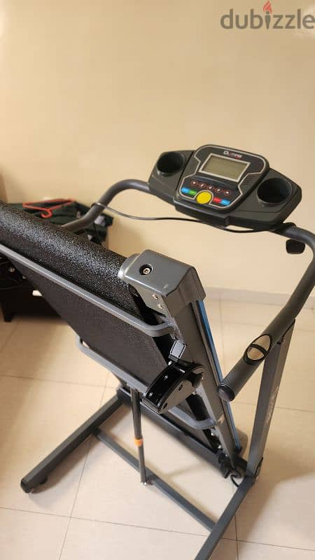 used treadmill available 1