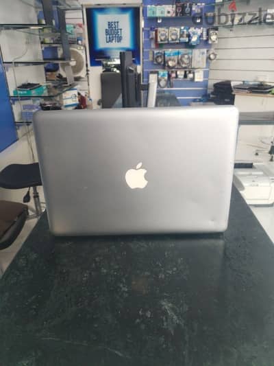 Macbook pro core i5 8gb