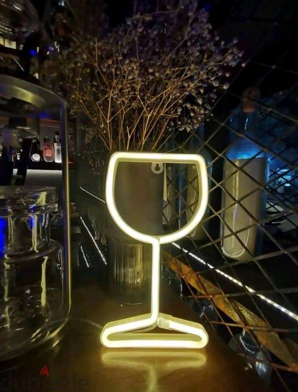 Decorative NEON Signs Love & Wineglass 2