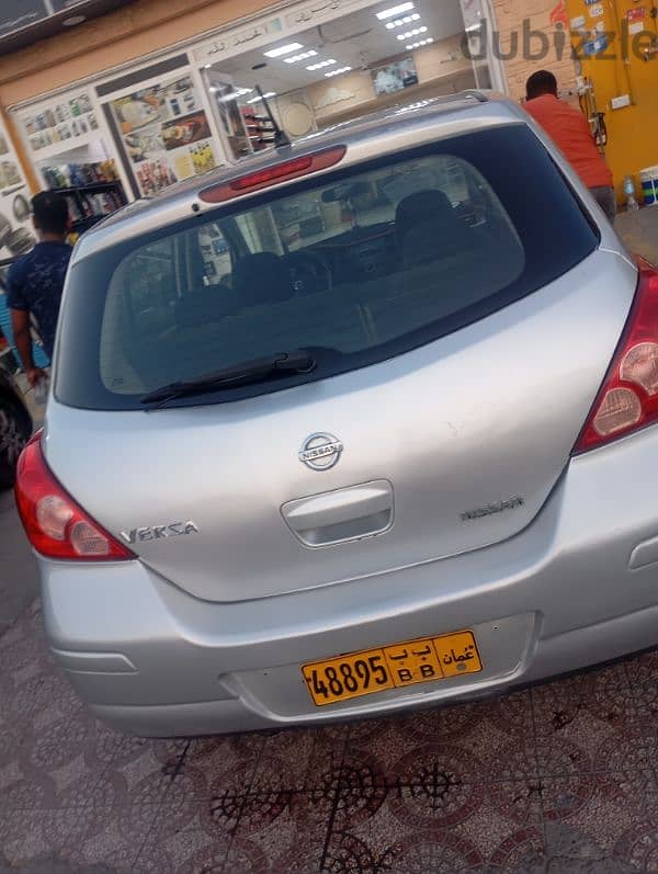 Nissan Versa 2010 1