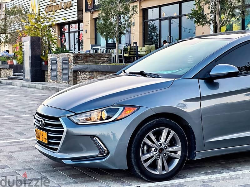 Hyundai Elantra 2018 7