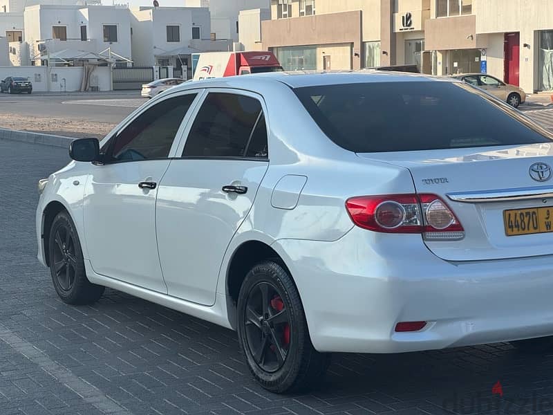 Toyota Corolla 2013 4