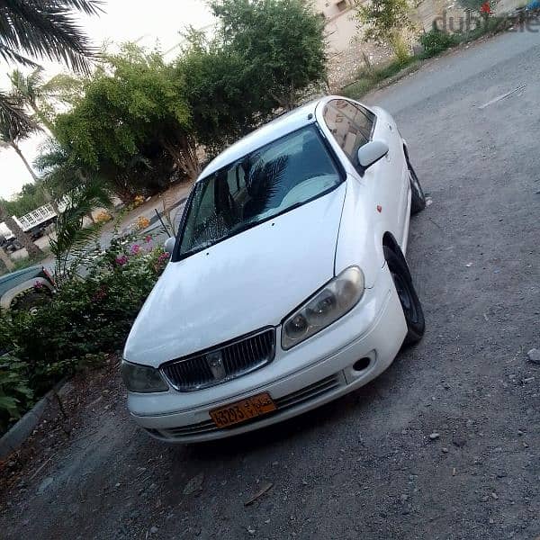 Nissan Sunny 2003 3