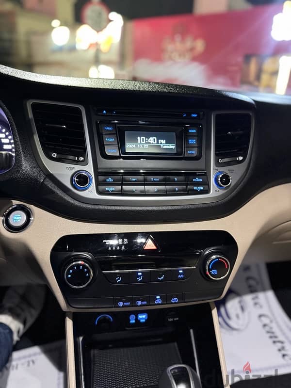 Low milage Top model Tucson 2017 in perfect condition oman car 15