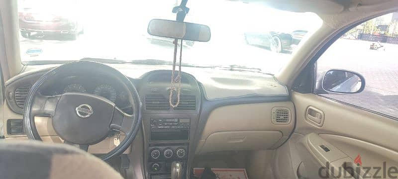 Nissan Sunny 2010 1