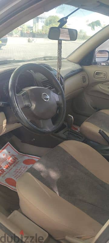 Nissan Sunny 2010 4