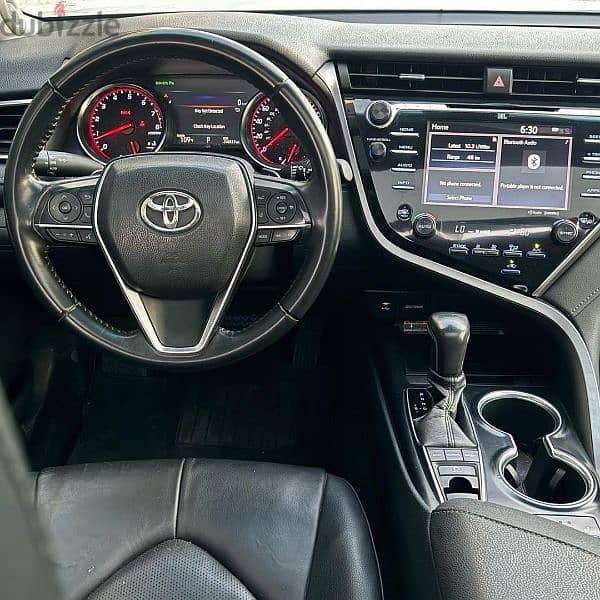 Toyota Camry 2018 6