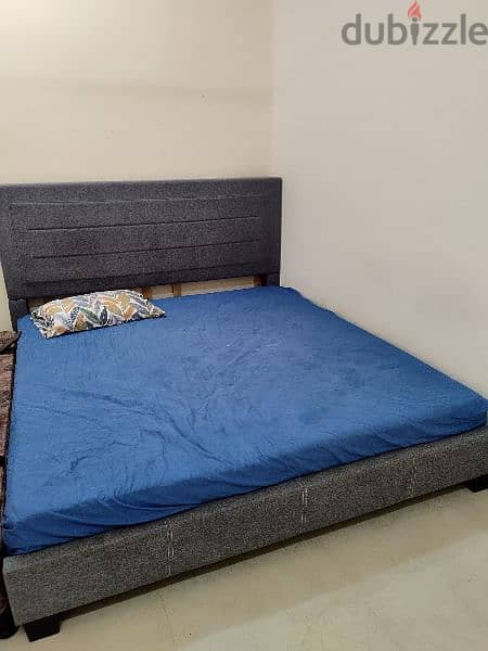 bed frame  with mattress 0