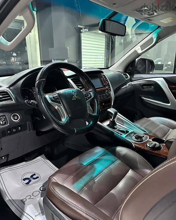 Mitsubishi Montero 2019 6