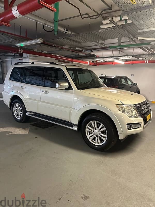 Mitsubishi Pajero 2015 2