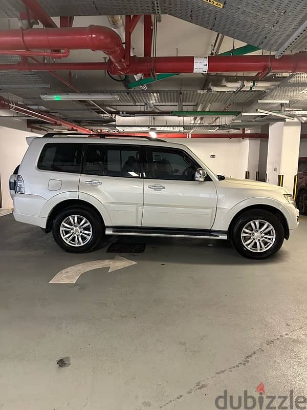 Mitsubishi Pajero 2015 3