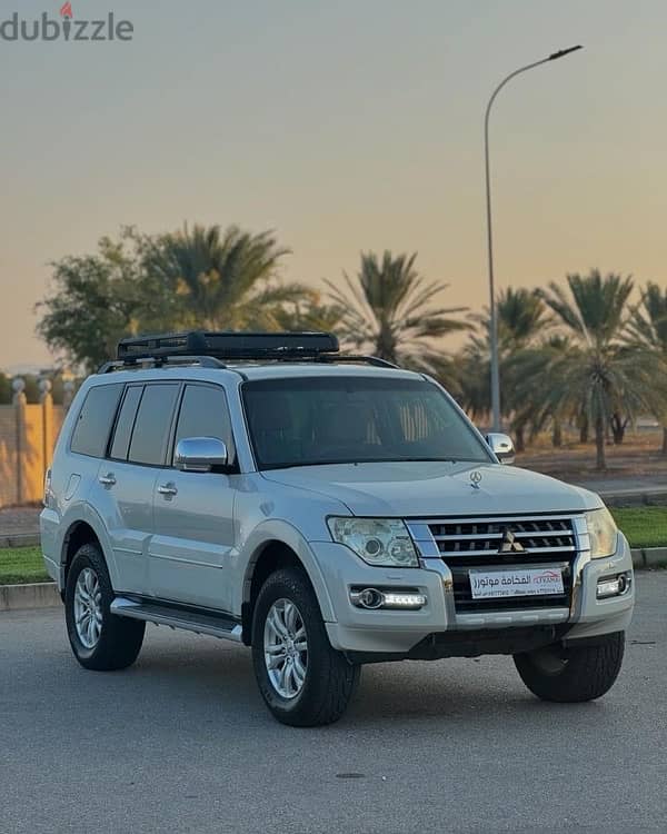 Mitsubishi Pajero 2015 4