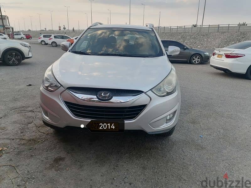 Hyundai Tucson 2014 4WD Limited GCC urgent sale 3