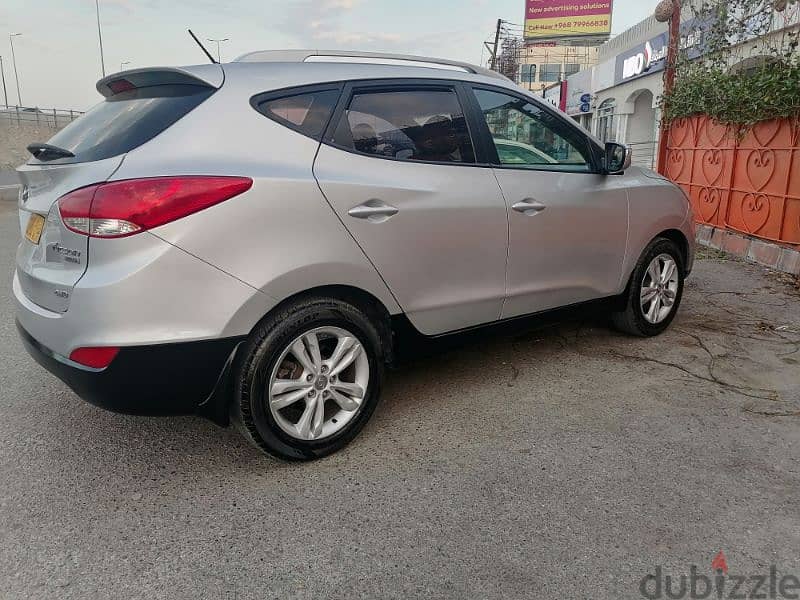 Hyundai Tucson 2014 4WD Limited GCC urgent sale 9