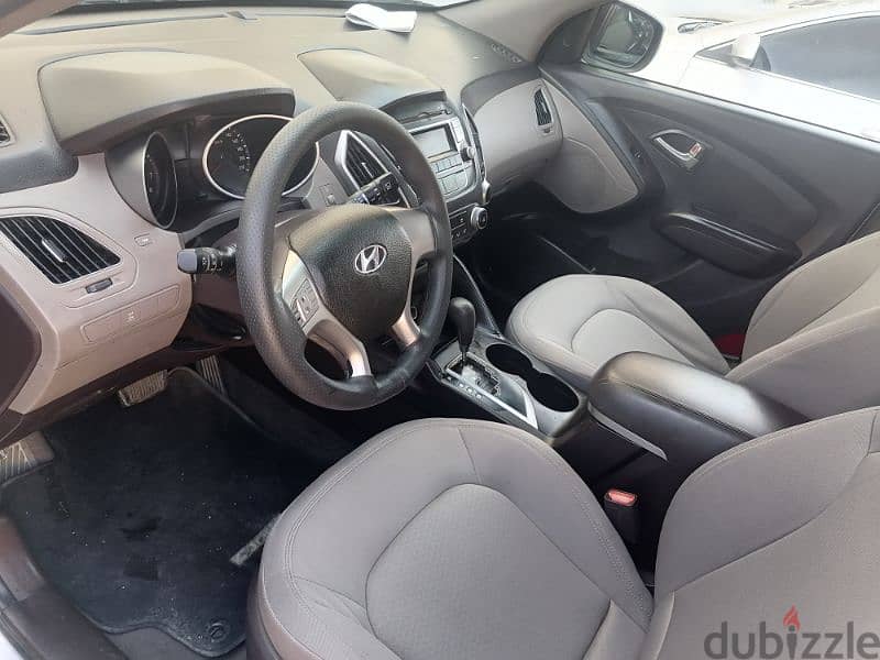 Hyundai Tucson 2014 4WD Limited GCC urgent sale 13