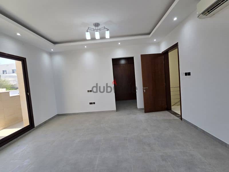 Luxurious  5+1 Bhk At Qurum 9