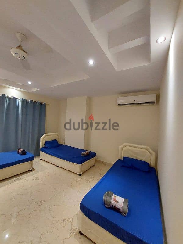 Executive bachelor Bed space available for rent in alkhuwair 1