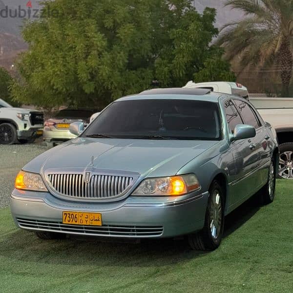 Lincoln Town Car 2006 1