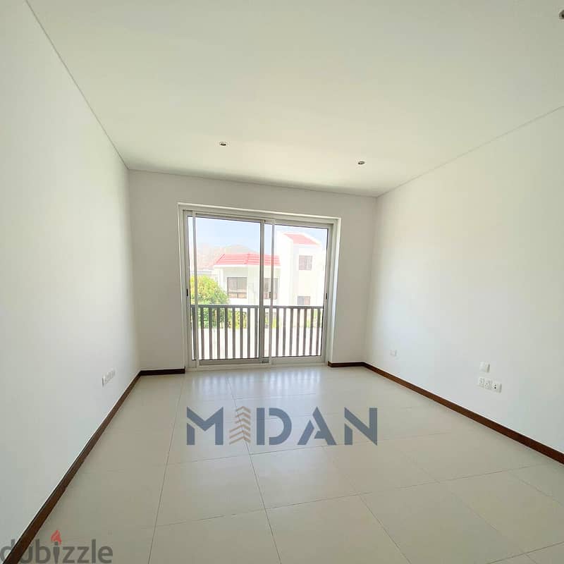 MQ | DUBPLEX 2 BR APARTMENT 4