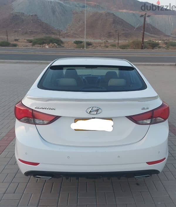 Hyundai Elantra 2015 1