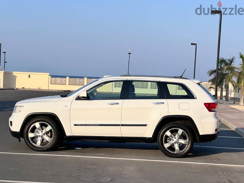 Jeep Grand Cherokee 2013 ( oman agency ) 2