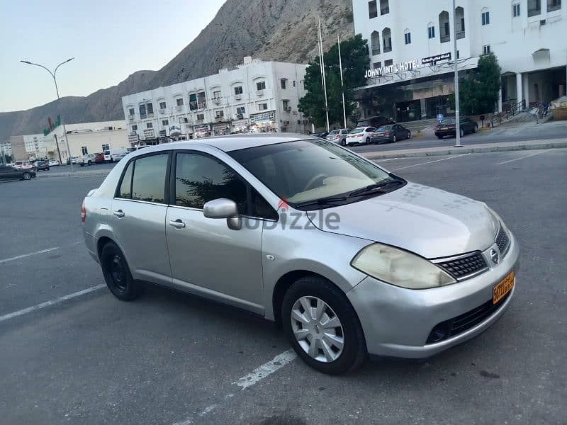 Nissan Tiida 2008 full automatic for sale 3