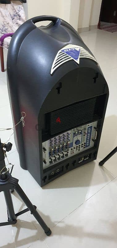 Alto 600 Portable sound system very good for small musical show 3