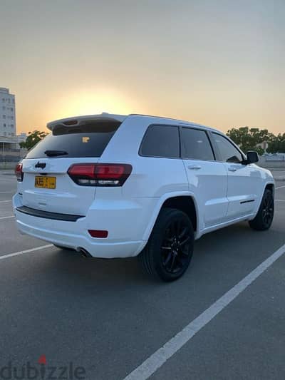 Jeep Grand Cherokee 2019 6000 OMR