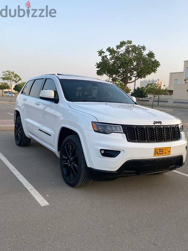 Jeep Grand Cherokee 2019 6500 OMR 2