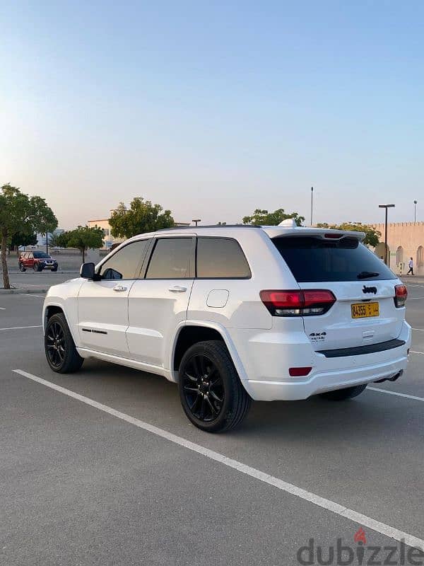 Jeep Grand Cherokee 2019 6500 OMR 6