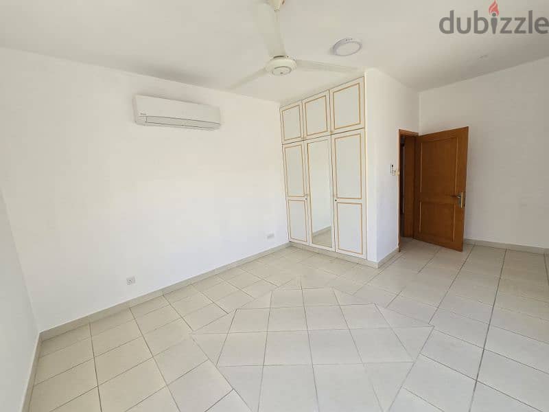 nice villa near PDO in Qurum good location 10