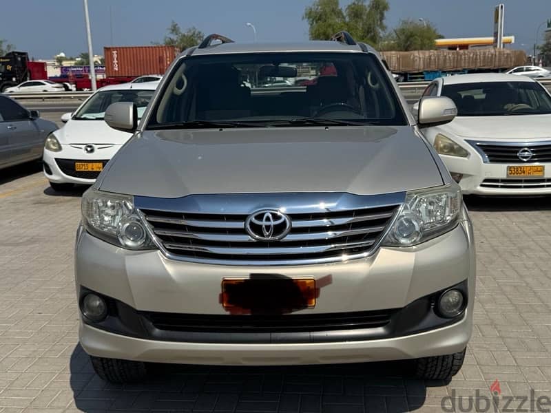 Toyota Fortuner 2012 0