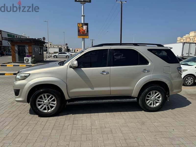 Toyota Fortuner 2012 2