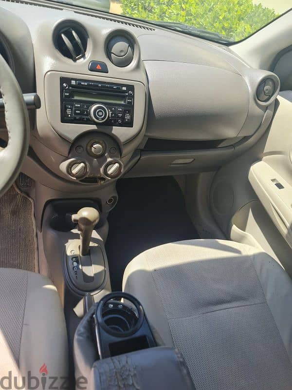 Nissan Sunny 2012 4