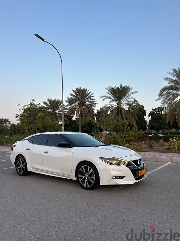 Nissan Maxima SR 2017 GCC Oman low mileage 3