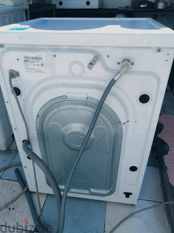 washing machine Samsung 7k 8 month what condition of 4