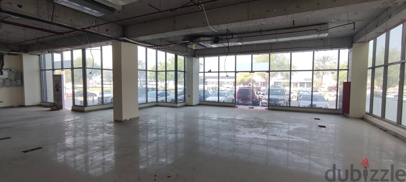 Large Showroom Space in Ghala on Sultan Qaboos Street 1