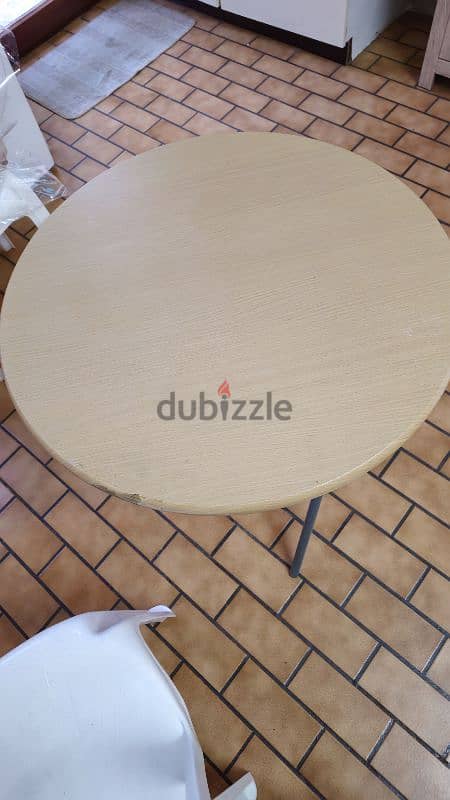 round dining table, folding 1