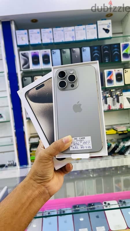 iPhone 15 Pro Max, 256gb Natural Titanium Arabic 1