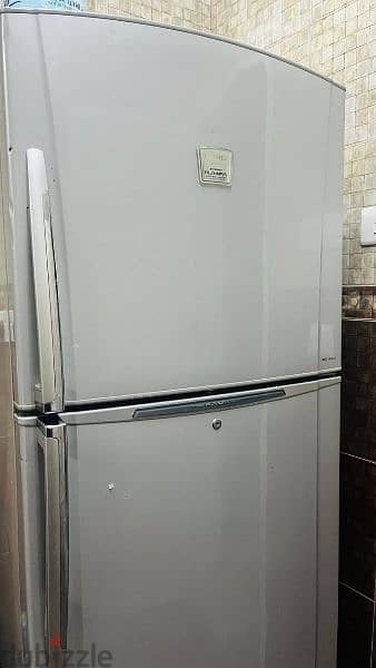 well condition one fridge and one washing machine for sale 4