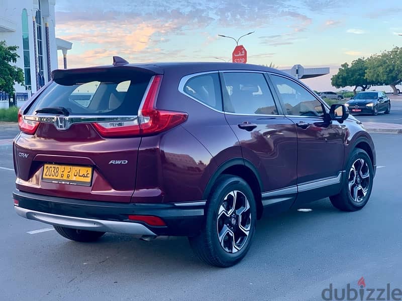 Honda CR-V | GCC Specs | 184 HP | Full Honda Maintenance | Sunroof 1