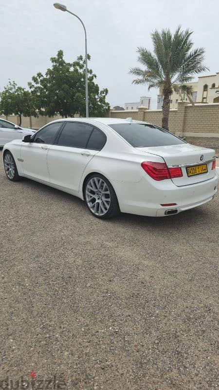 بي ام دبليو 750i 2011 5