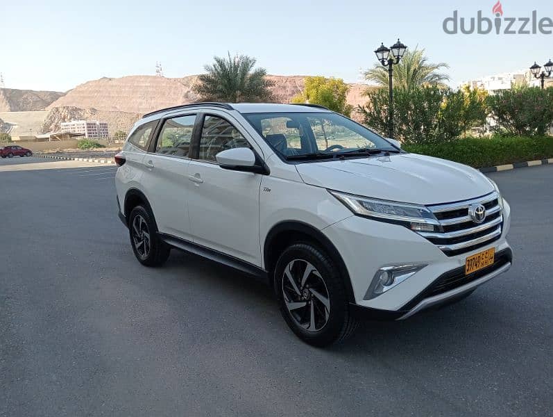 Toyota Rush 2019 Gcc oman 1.5L 7seater 2